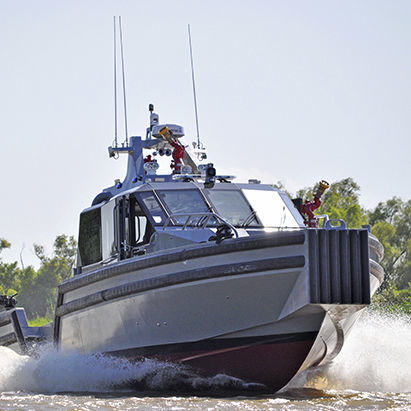 Patrouillenboot Berufsschiff - 55 DEFIANT - Metal Shark Aluminum Boats - Feuerlöschboot / Lotsenboot / Inboard-Hydrojet