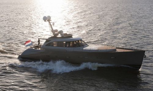Motoryacht für Kreuzfahrten - LB-74 Aicico - Morozov Yachts - traditionell / Flybridge / mit Steuerhaus