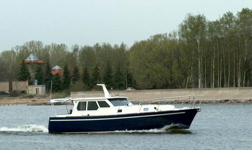 Express-Cruiser / Innenborder - Navigator-112 - Morozov Yachts - Diesel / Verdränger / mit Steuerhaus