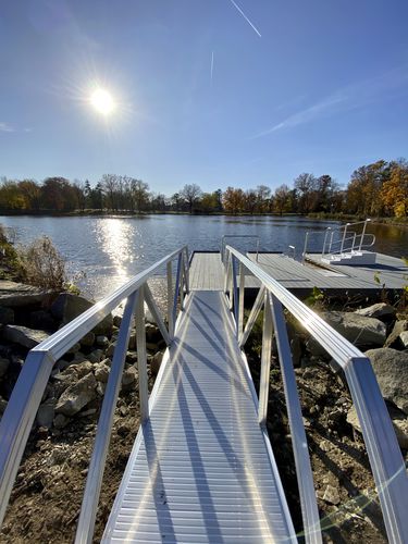 Gangway für Steg - AccuDock - Aluminium / mit Geländer