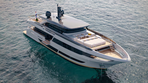 Superyacht für Kreuzfahrten - MAY - Van der Valk Shipyard - mit Steuerhaus / 5 Kabinen / Halbgleiter