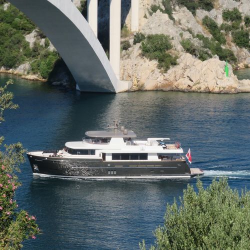 Motoryacht für Kreuzfahrten - SEAWOLF - Van der Valk Shipyard - Explorer / Flybridge / mit Steuerhaus