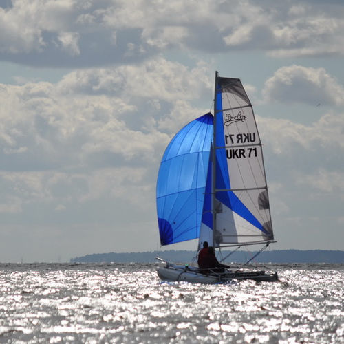 Aufblasbarer Sportkatamaran - Ducky-17 - Inflatable Solution - Eduard Maydanik - Einhand / Zweihand / asymmetrischer Spinnaker