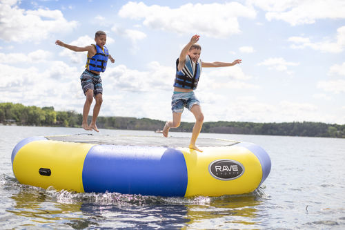Trampolin-Wasserspielgerät - Bongo 13 Water Bouncer - RAVE Sports - für Wassersportzentrum / aufblasbar