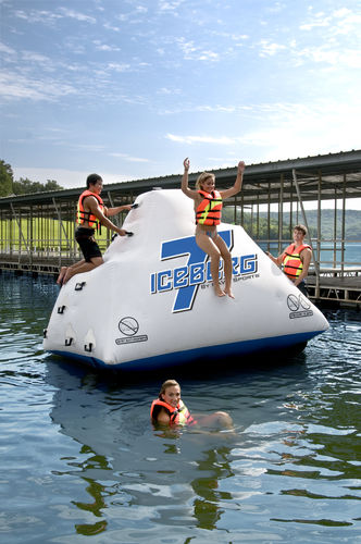 Rutschbahn-Wasserspielgerät - 7' Iceberg - RAVE Sports - Kletterwand / für Wassersportzentrum / aufblasbar