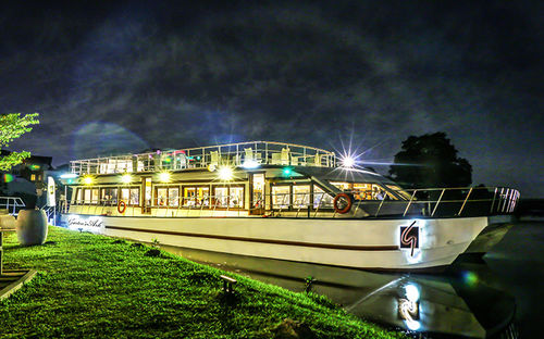 Restaurant Spezialschiff - 87 FT - Neil Marine (Pvt) Ltd - Katamaran / Glasfaser