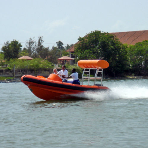 Rettungsboot Berufsschiff - 5.45 - Neil Marine (Pvt) Ltd - Außenborder / GRP / RIB