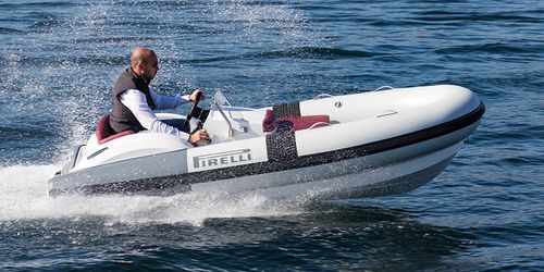 Jetantriebs-Schlauchboot - J33  - PIRELLI | TecnoRib - Benzin / RIB / mit Mittelkonsole