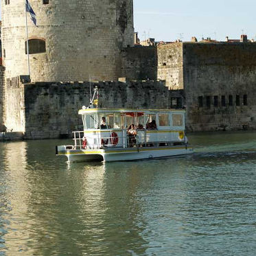 Ausflugsboot Berufsschiff - Passeur La Rochelle - Alternatives Energies - Katamaran / elektrisch