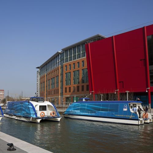 Ausflugsboot Berufsschiff - Navettes du Millénaire - Alternatives Energies - Katamaran / elektrisch