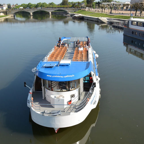 Ausflugsboot Berufsschiff - ZE Battery - Alternatives Energies - solarelektrisch / emissionsfrei