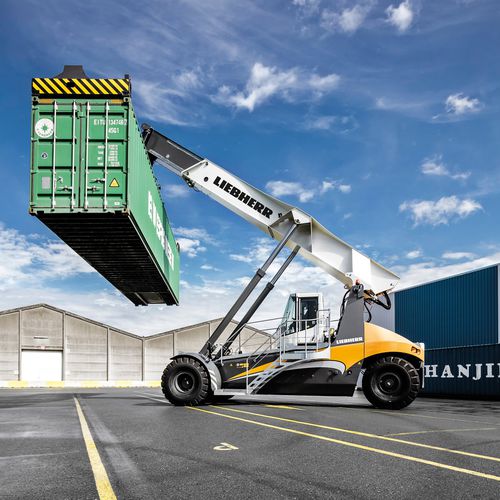 Reach-Stacker / Obenhubspreader - LRS 545  - Liebherr-International Deutschland - für Container