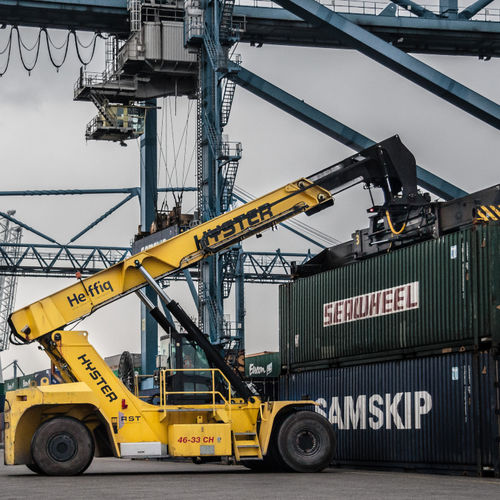 Reach-Stacker / Obenhubspreader - RS46 - Hyster - für beladene Container