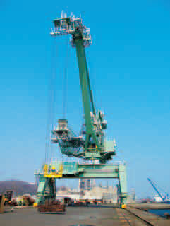 Kran für Werft - Mitsui Engineering & Shipbuilding - Spitzenausleger