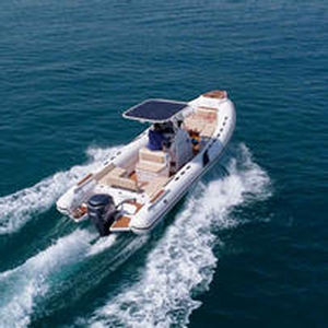 Außenborder-Schlauchboot - OP850 - Tiger Marine - zweimotorig / halbstarr / mit Mittelkonsole