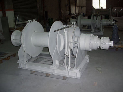Hydraulische Ankerwinde - C.M.T - für Schiffe / horizontal / auf Deck