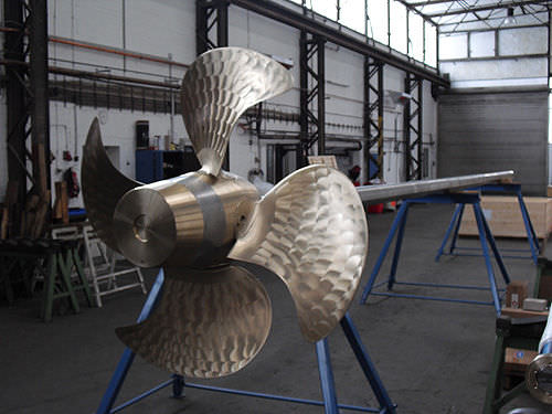 Schiffspropeller - CPP - Schaffran Propeller + Service - mit variabler Blattsteigung / Shaft-Drive / 4-Flügel