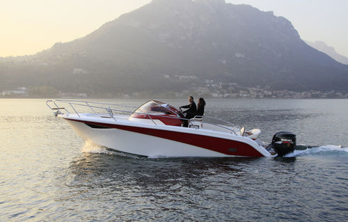 Cabin-Cruiser / Außenborder - Taurus 9.20 - CLEAR - zweimotorig / Open / max. 12 Personen
