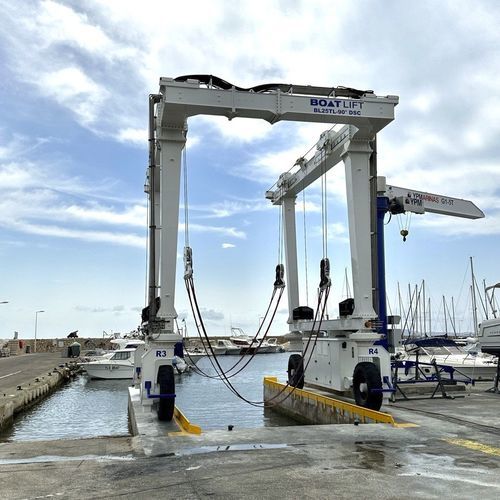 Ferngesteuerter Travellift - BL25TL-90°RC - BOAT LIFT - mit Allradlenkung / für Schwerlasten / für Hubanwendungen