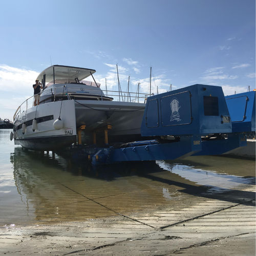 Anhänger für das Zuwasserlassen - BL45MA-CROC - BOAT LIFT - für Materialumschlag / für Werft / hydraulisch