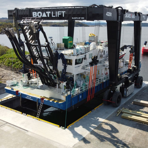 Ferngesteuerter Travellift - BL420TL-90°DSC - BOAT LIFT - mit Allradlenkung / für Schwerlasten / für Hubanwendungen
