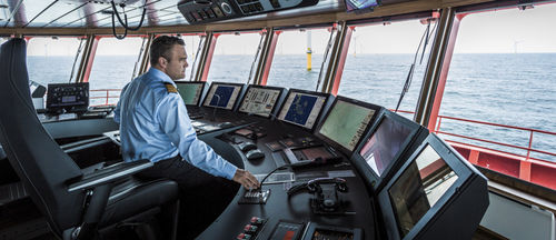 Offshore-Service-Schiff für Windpark - ESVAGT FROUDE / FARADAY - Havyard Group