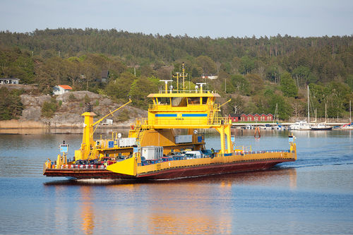 Stahl-Autofähre - Venus - UKI Workboat