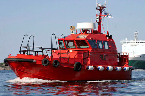 Lotsenboot Berufsschiff - L-224 - UKI Workboat - Innenborder / Stahl