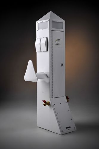 Stromversorgungssäule - Power - Accmar Equipment Company - Wasserversorgung / mit integrierter Beleuchtung / für Steg