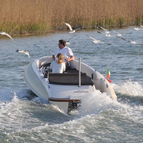 Jetantriebs-Schlauchboot - 650 - Naumatec - Stern-Drive / Diesel / halbstarr