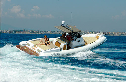 Außenborder-Schlauchboot - 34 WA - Heaven Gommoni - zweimotorig / halbstarr / mit Mittelkonsole