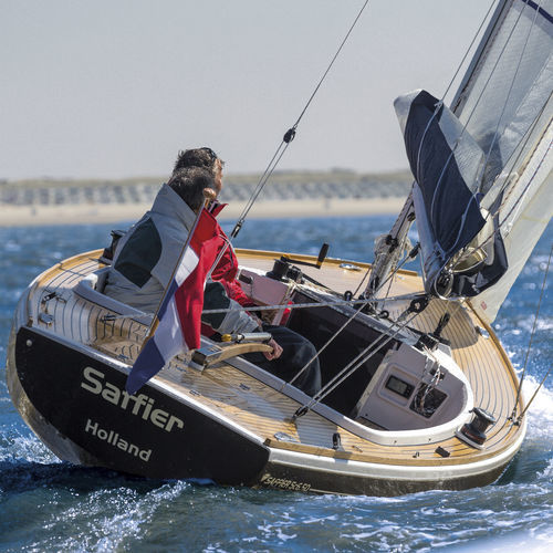 Segelboot für Kreuzfahrten - SC 6.50 - Saffier Yachts - traditionell / Daysailer / mit geschlossenem Cockpit