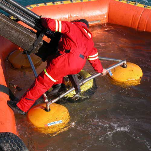 Ölskimmer mit Wehr - Markleen Terra - für Stillwasser