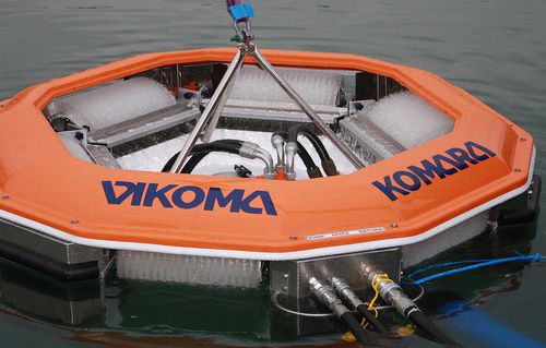 Ölskimmer mit Wehr - Komara Maxi - Vikoma International - Bürsten / Scheiben / oleophilen Materialien