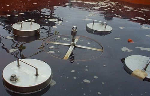 Ölskimmer mit Wehr - Dragonfly Mini - Vikoma International - kreisförmig / für Stillwasser / für Fluss