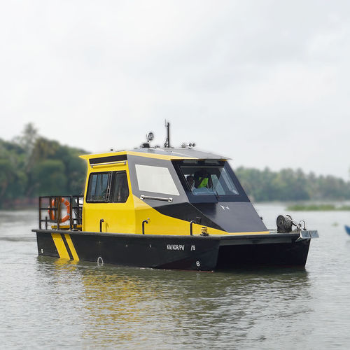 Taxiboot Berufsschiff - NIVRA - Navgathi Marine Design & Constructions - Katamaran / Außenborder / Diesel