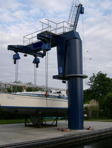 Kran für Yachthafen - SRC 420 - SCHILSTRA BOATLIFT SYSTEMS - mit schwenkbarem Ausleger