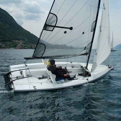 Regatta-Kielboot-Segelboot - VENTURE CONNECT - RS Sailing France - mit einziehbarem Kiel / mit Doppelruder / Bugspriet