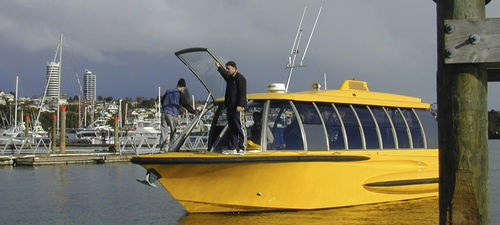 Taxiboot Berufsschiff - LOMOcean Design - Inboard-Hydrojet