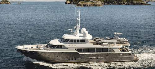 Charter-Superyacht - Black Pearl - LOMOcean Design - mit geschlossener Flybridge / Verdränger Rumpf / Legierung