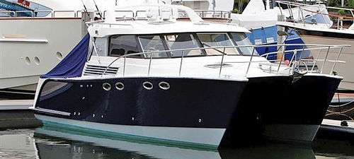 Express-Cruiser / Katamaran - Viper - LOMOcean Design - Innenborder / Sportfischer / maßgefertigt