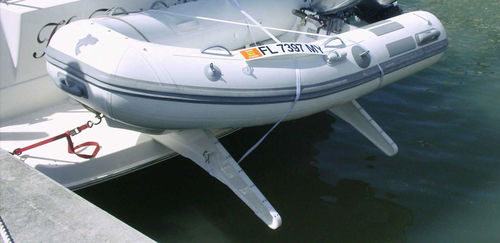 Beiboothalter für Plattform - Slide On - UMT MARINE LLC - für Boot / für Yacht