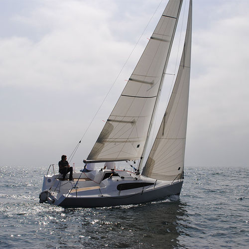 Segelboot für Kreuzfahrten - Mastracchio 24.5 - Astillero del Sur - Daysailer / Regatta / 2 Kabinen
