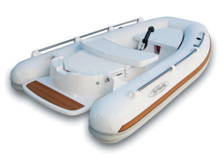 Jetantriebs-Schlauchboot - Aermarine - halbstarr / mit Mittelkonsole