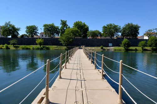 Schwimmender Brücke - TAFF - Modular Floating System