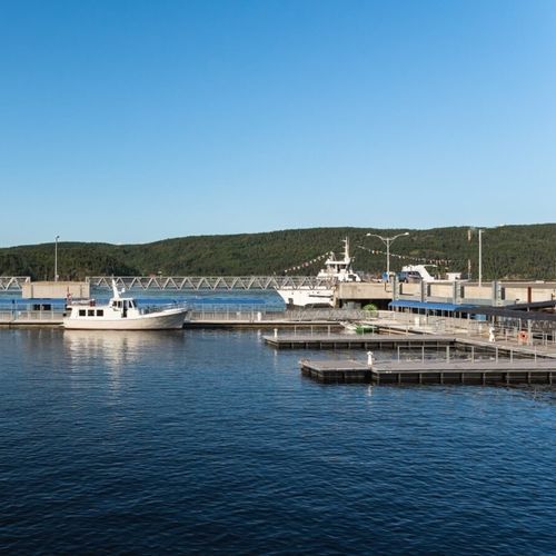 Schwimmponton - Ferry Landing - MAADI Group Inc. - Anker / für Yachthafen / für schwere Lasten