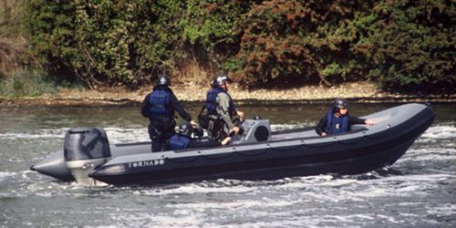Patrouillenboot Berufsschiff - 6.9M - Tornado Boats - Rettungsboot / Innenborder / Außenborder