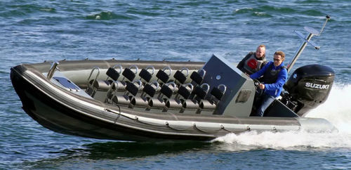 Außenborder-Schlauchboot - 9.5M - Tornado Boats - zweimotorig / RIB / mit Mittelkonsole