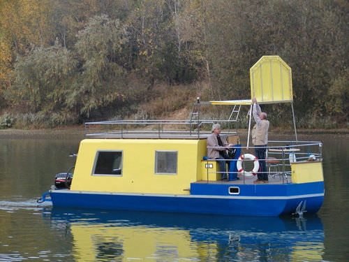 Außenborder-Hausboot - POHODA - MANDL - Living on Water, Ltd. - Kanal / 2 Kabinen