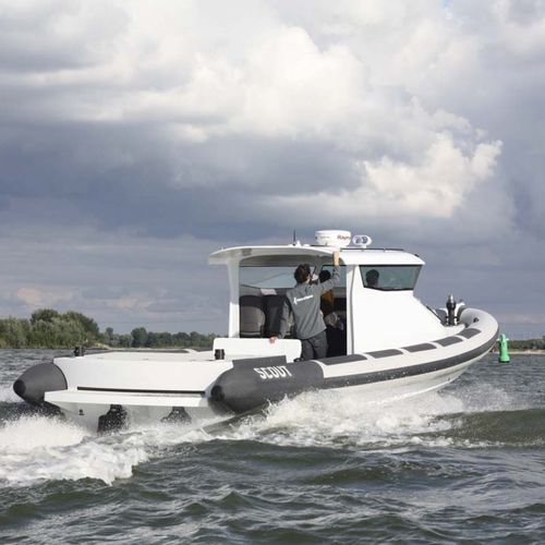 Innenborder-Schlauchboot - T/T Lauren L - Xtenders - halbstarr / Hardtop / max. 12 Personen